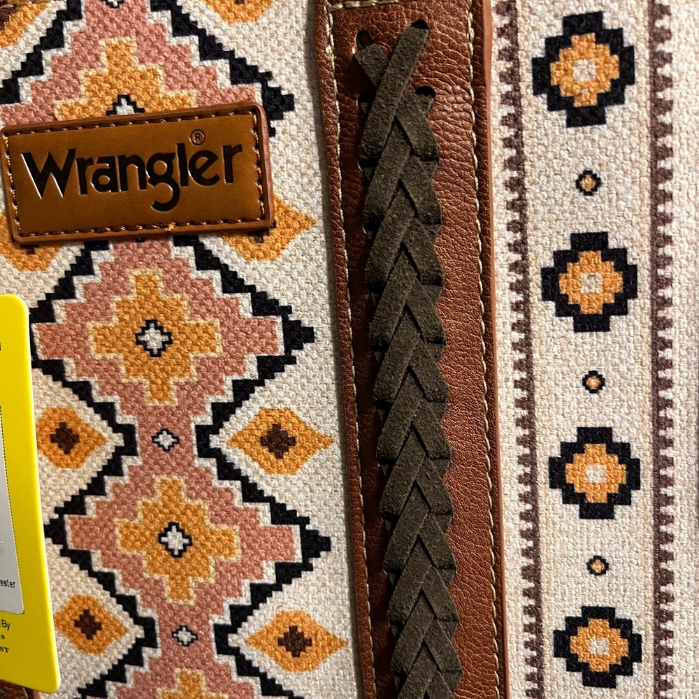 Wrangler Tan and Brown Geometric Tote Bag - Picture 4 of 7
